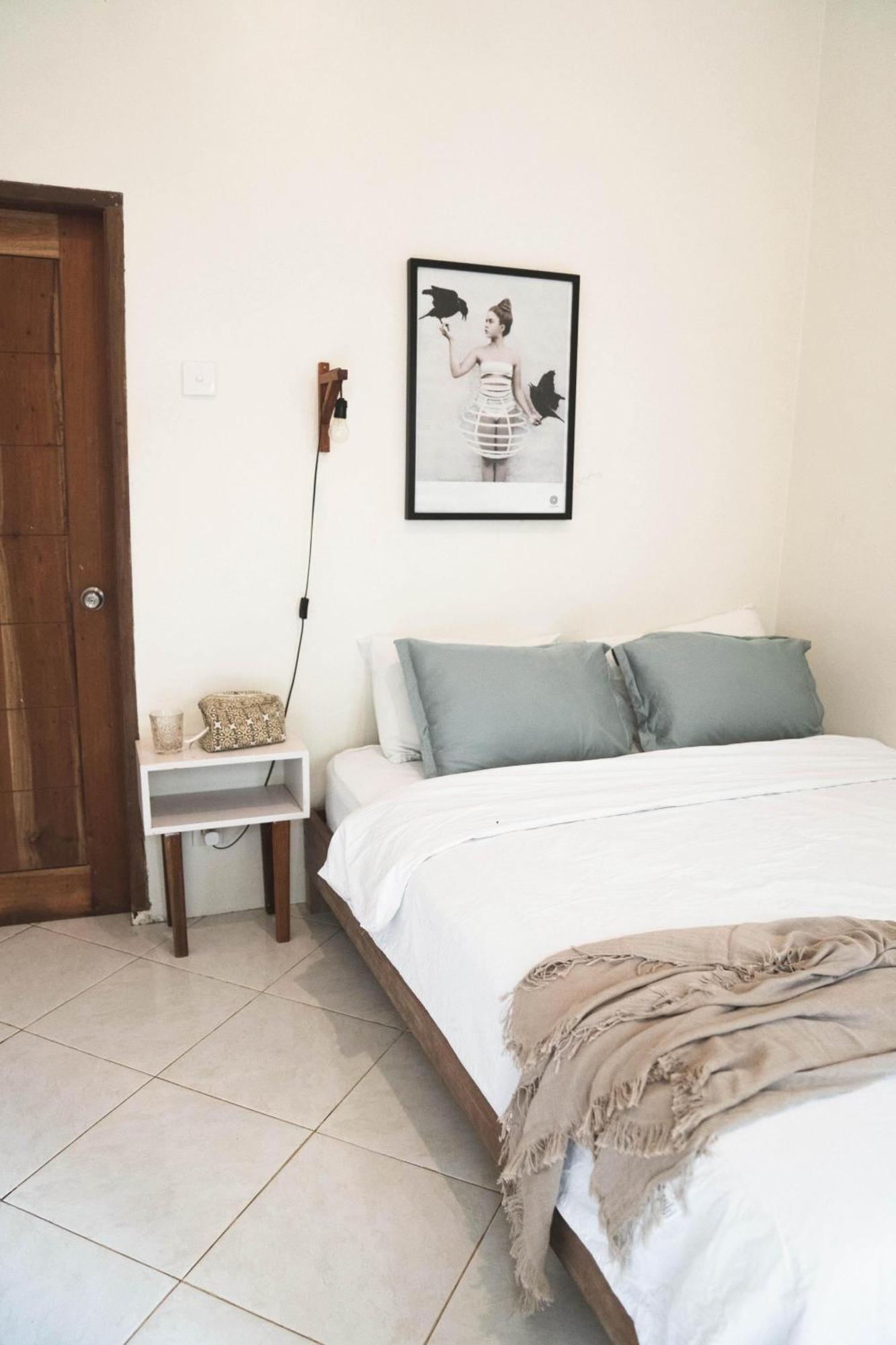 Nalua Surf Boutique Hotel Kuta  Экстерьер фото